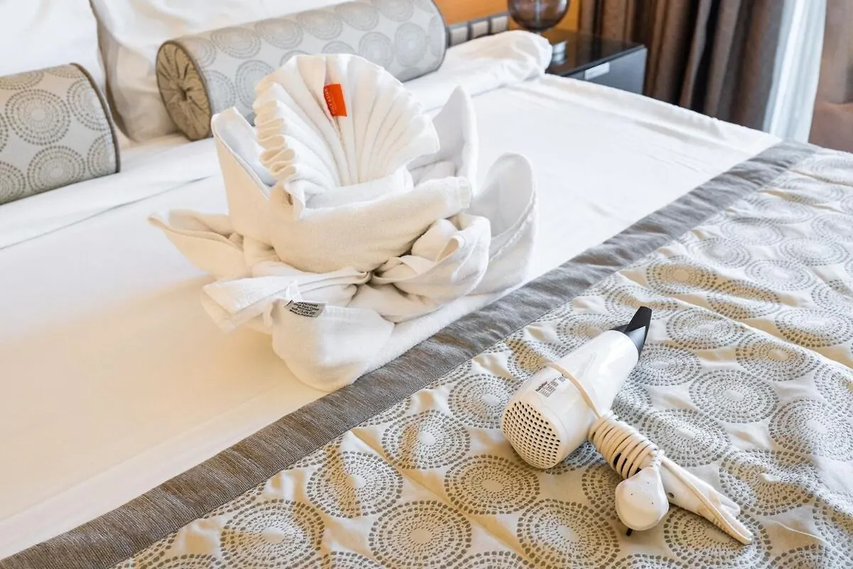 Elegant Studio Apartment Perfect For 2 At The Address Dubai Mall